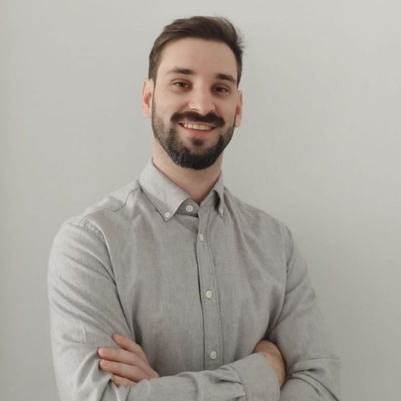 Adrián Benítez - SEO Specialist - SEO Técnico - Vitaliza Agency
